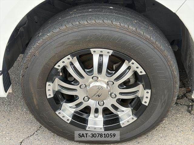 Toyota HIACE VAN 2012-08 6682682-27