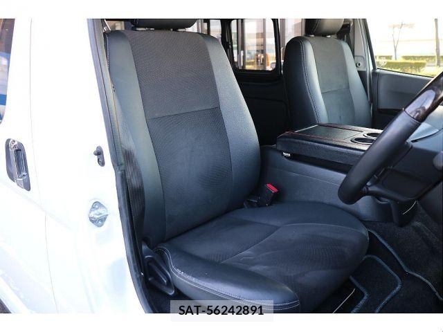 Toyota HIACE VAN 2017-01 6716244-9