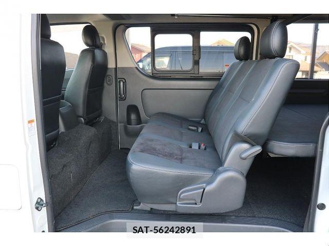 Toyota HIACE VAN 2017-01 6716244-12