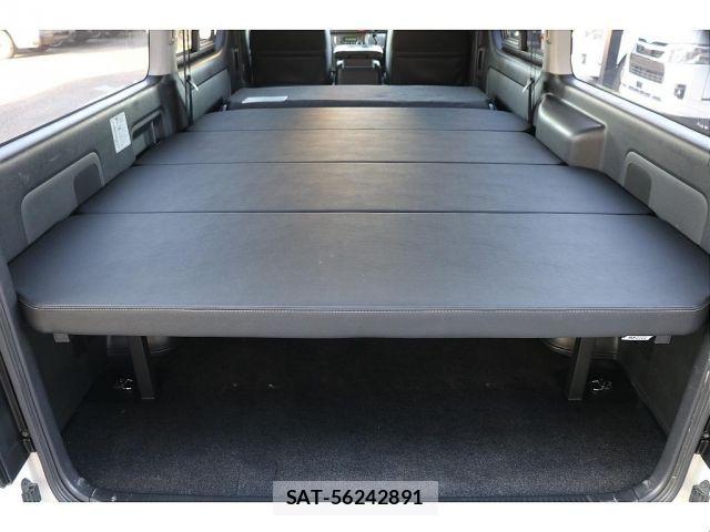 Toyota HIACE VAN 2017-01 6716244-18