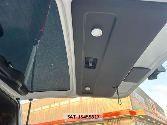 Toyota HIACE VAN 2025-12 6751800-13