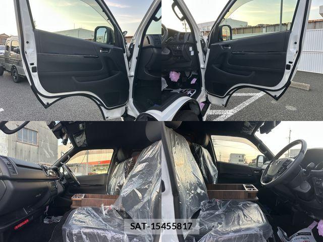 Toyota HIACE VAN 2025-12 6751800-5