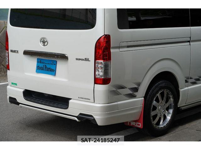 Toyota HIACE VAN 2018-05 6751808-12