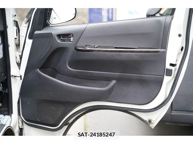 Toyota HIACE VAN 2018-05 6751808-19