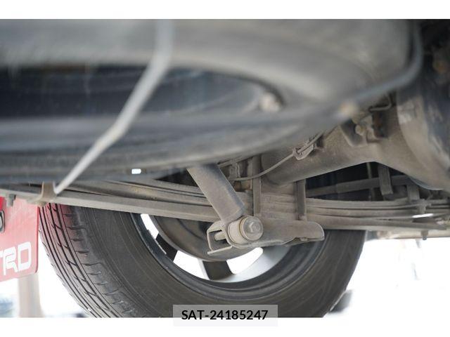 Toyota HIACE VAN 2018-05 6751808-2