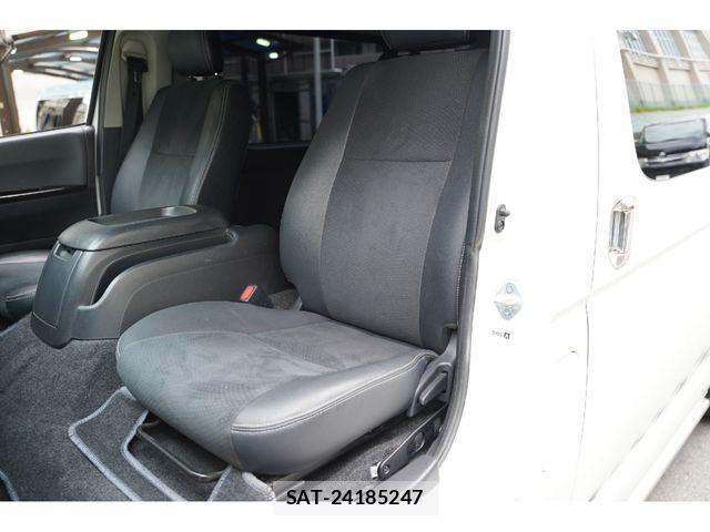 Toyota HIACE VAN 2018-05 6751808-29