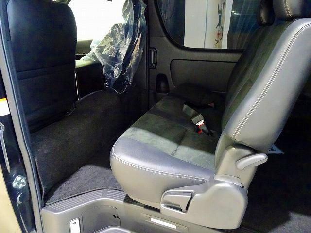Toyota HIACE VAN 2020-11 6734193-26