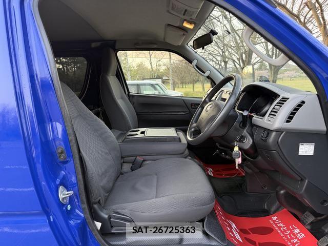 Toyota HIACE VAN 2013-07 6791075-9