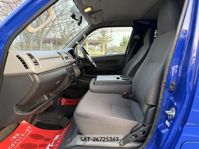 Toyota HIACE VAN 2013-07 6791075-10