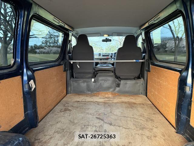 Toyota HIACE VAN 2013-07 6791075-19