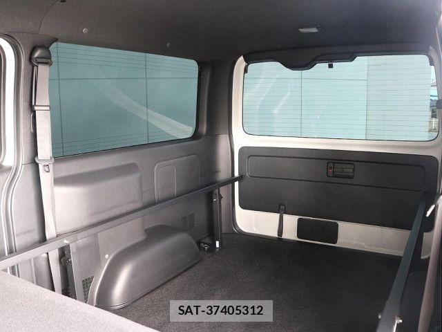 Toyota HIACE VAN 2020-01 6815196-10