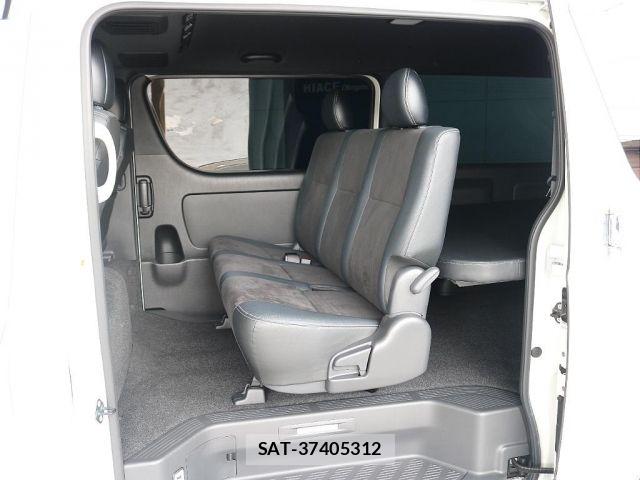 Toyota HIACE VAN 2020-01 6815196-2