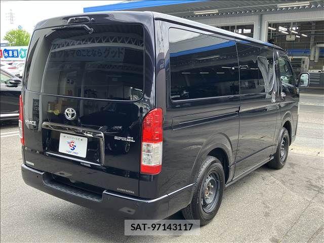 Toyota HIACE VAN 2023-03 6815201-15