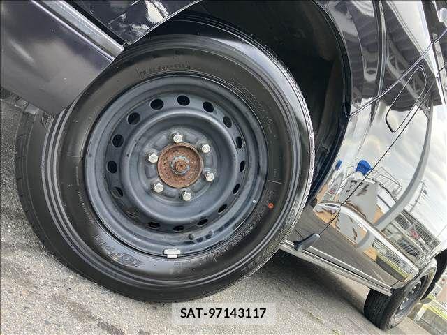 Toyota HIACE VAN 2023-03 6815201-18
