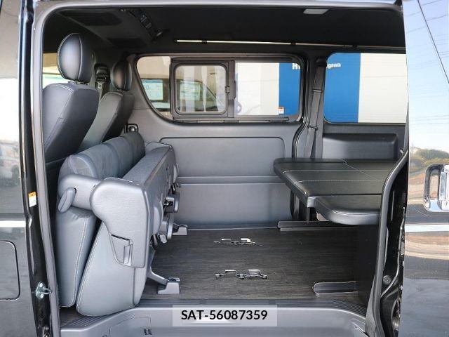 Toyota HIACE VAN 2023-01 6815191-9