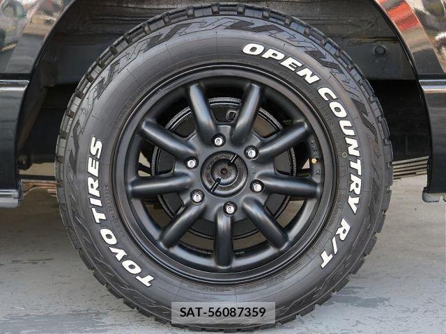 Toyota HIACE VAN 2023-01 6815191-15