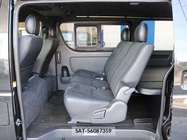 Toyota HIACE VAN 2023-01 6815191-8