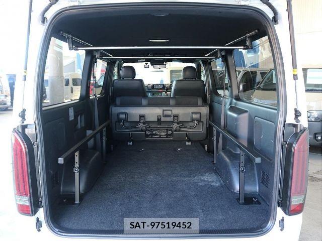 Toyota HIACE VAN 2024-01 6815197-12