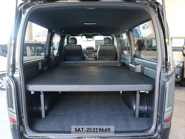 Toyota HIACE VAN 2021-01 6815195-10