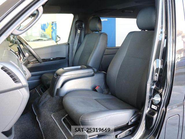 Toyota HIACE VAN 2021-01 6815195-1