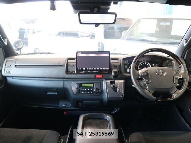 Toyota HIACE VAN 2021-01 6815195-2