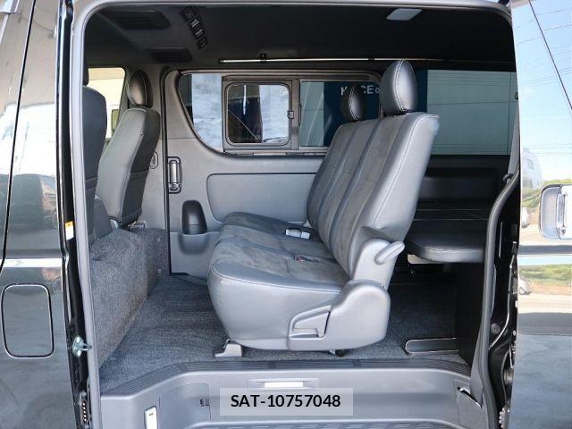 Toyota HIACE VAN 2023-01 6815189-8
