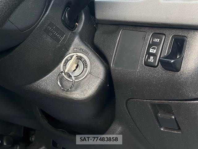 Toyota HIACE VAN 2005-04 6815202-10