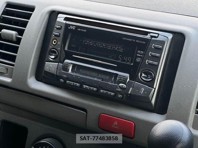 Toyota HIACE VAN 2005-04 6815202-8