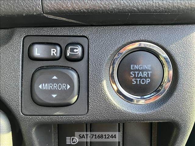 Toyota HIACE VAN 2022-01 6815199-9