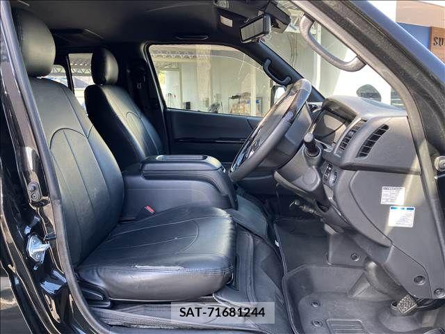 Toyota HIACE VAN 2022-01 6815199-10