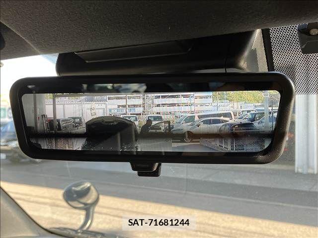 Toyota HIACE VAN 2022-01 6815199-4