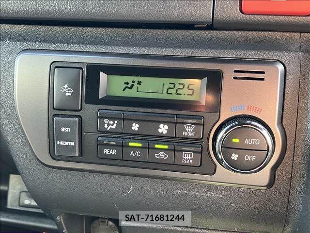 Toyota HIACE VAN 2022-01 6815199-8