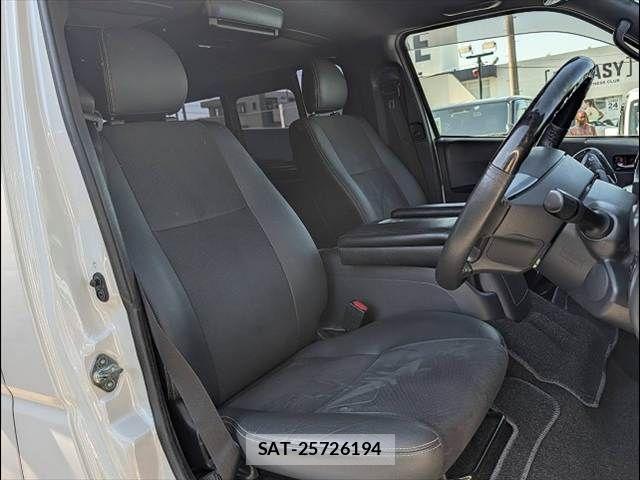 Toyota HIACE VAN 2022-02 6815198-10