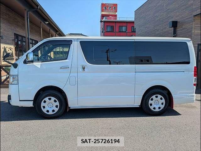 Toyota HIACE VAN 2022-02 6815198-14