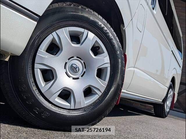 Toyota HIACE VAN 2022-02 6815198-19