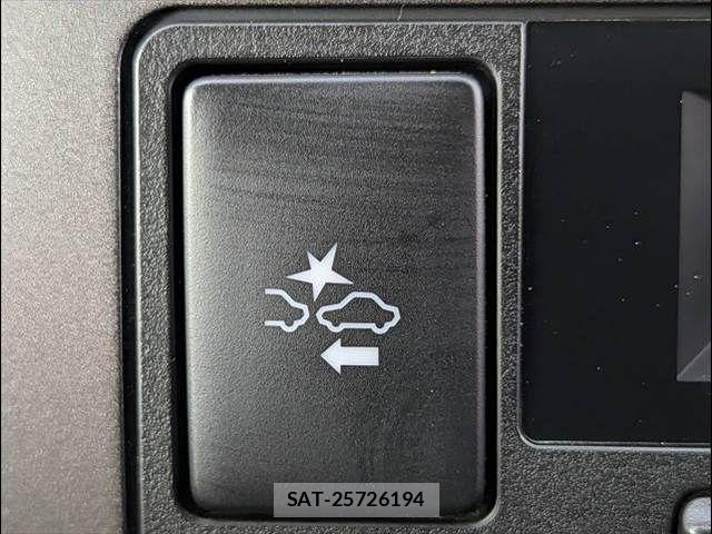 Toyota HIACE VAN 2022-02 6815198-7