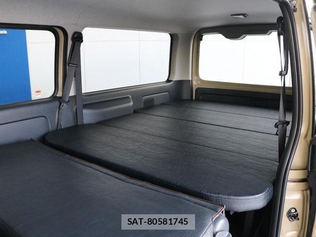 Toyota HIACE VAN 2026-01 6815181-10