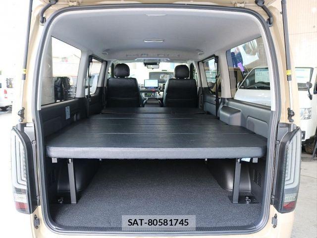 Toyota HIACE VAN 2026-01 6815181-12