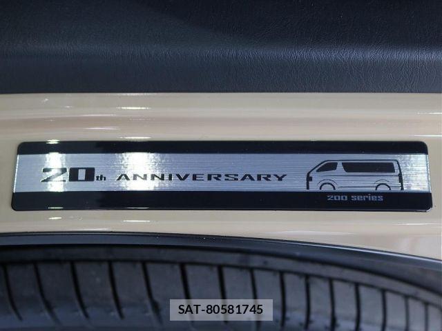 Toyota HIACE VAN 2026-01 6815181-13