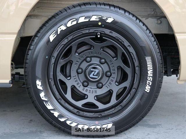 Toyota HIACE VAN 2026-01 6815181-16