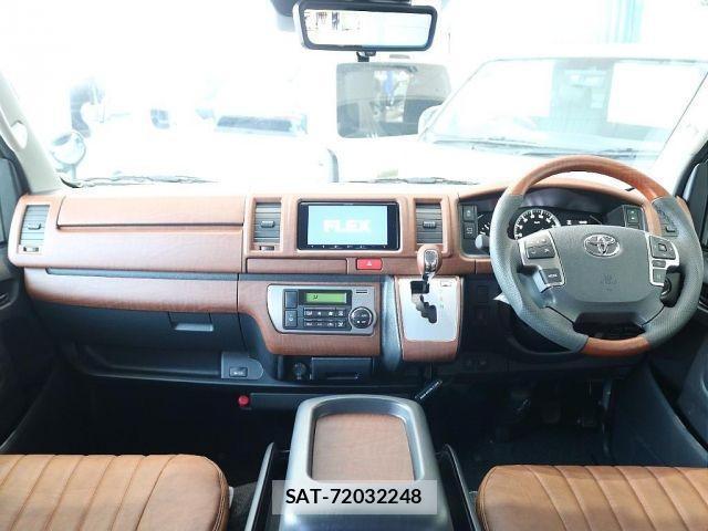 Toyota HIACE VAN 2026-01 6815182-3