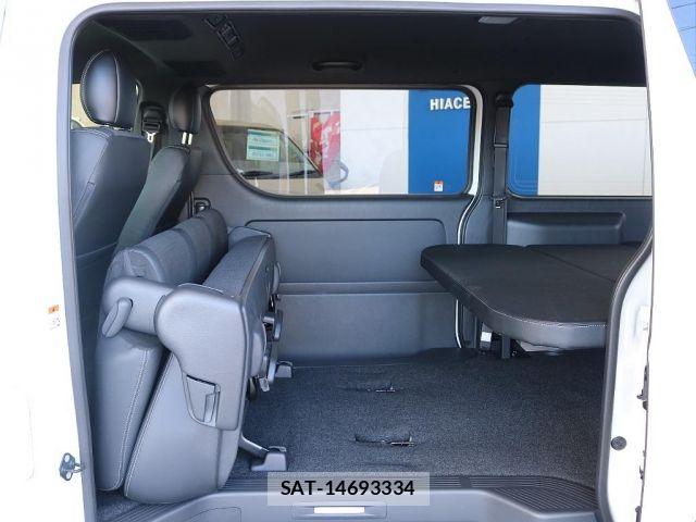 Toyota HIACE VAN 2025-09 6815186-9