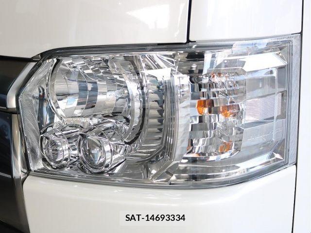 Toyota HIACE VAN 2025-09 6815186-15