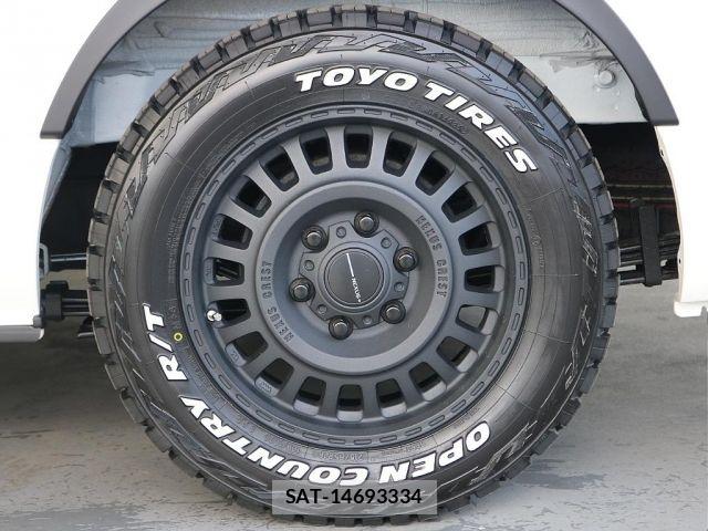 Toyota HIACE VAN 2025-09 6815186-17