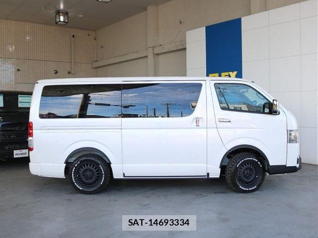 Toyota HIACE VAN 2025-09 6815186-18