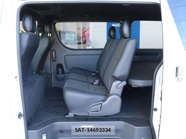 Toyota HIACE VAN 2025-09 6815186-7