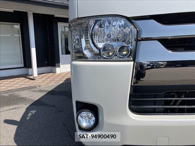 Toyota HIACE VAN 2018-04 6906035-9