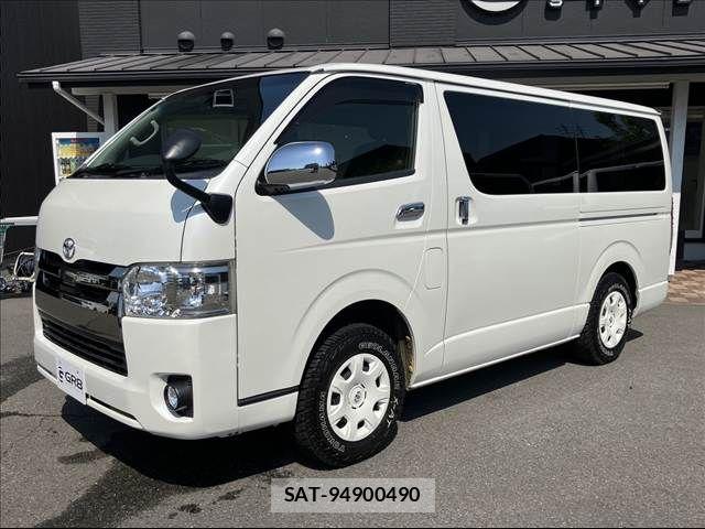 Toyota HIACE VAN 2018-04 6906035-11