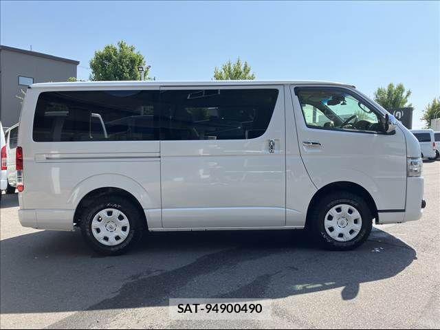 Toyota HIACE VAN 2018-04 6906035-12