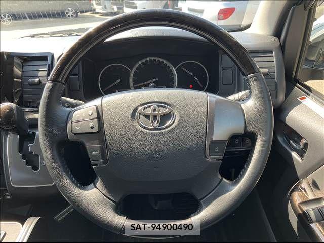 Toyota HIACE VAN 2018-04 6906035-16